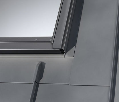 VELUX EDQ 2000L Pro + Single Metal Roofing Flashing (Including Insulation & Underfelt collars)